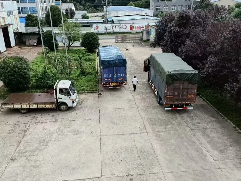 毛尖綠茶全套加工設備兩車一起發到陜西省商南市
